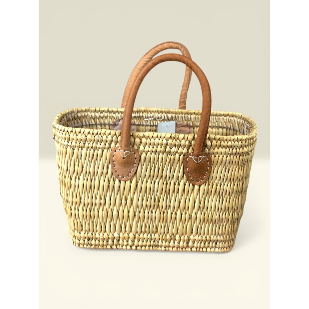 BooGemes NWT Straw Basket Tote Bag Small‎ Natural Tan Leather Handles Woven